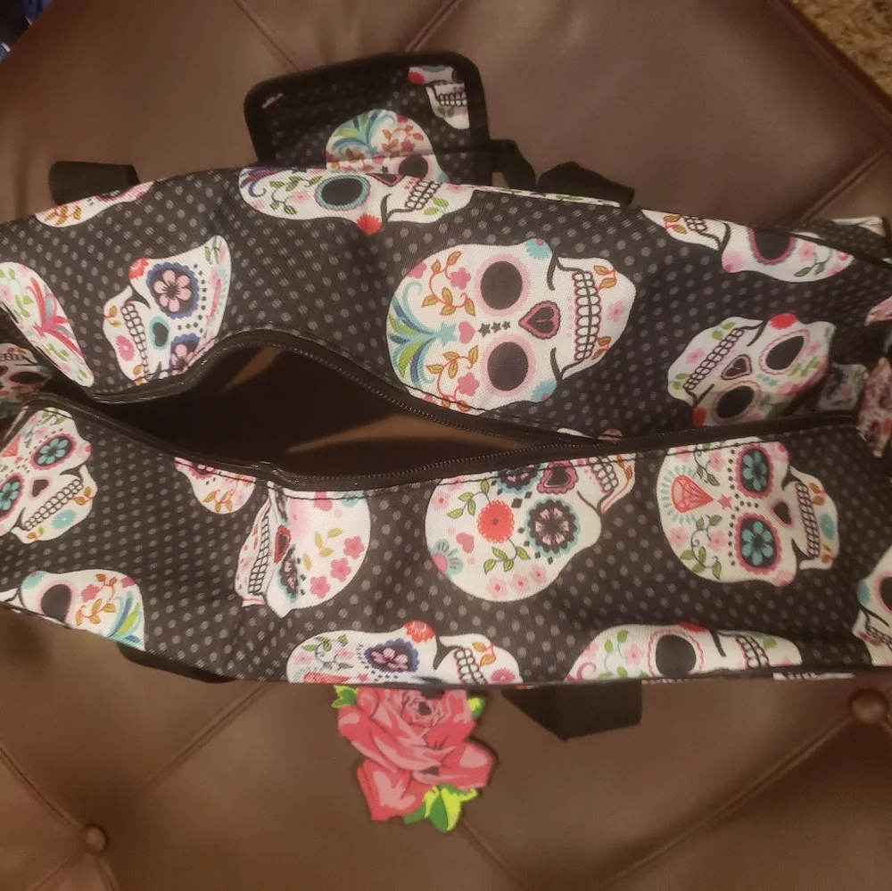 Betsey Johnson Skull Party 22
